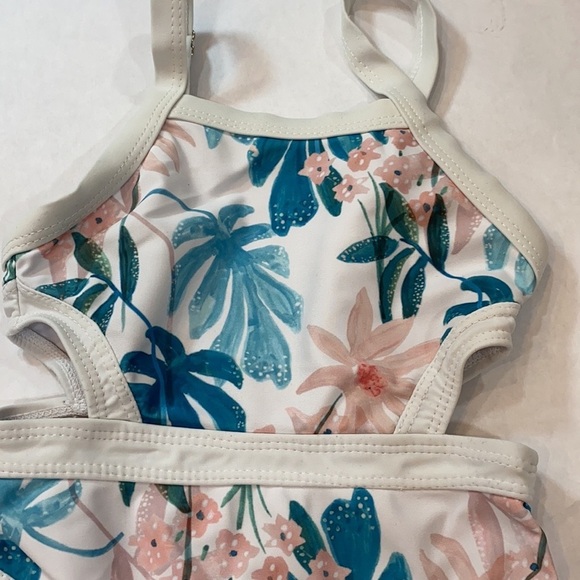 5 for $25 Beautiful baby swimsuit floral - Picture 2 of 5